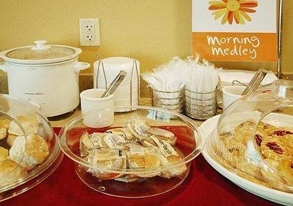 Sleep Inn & Suites Tupelo Buitenkant foto